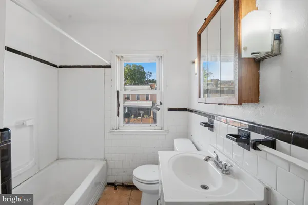 $90,000 | 3220 Cliftmont Avenue, Baltimore, MD 21213