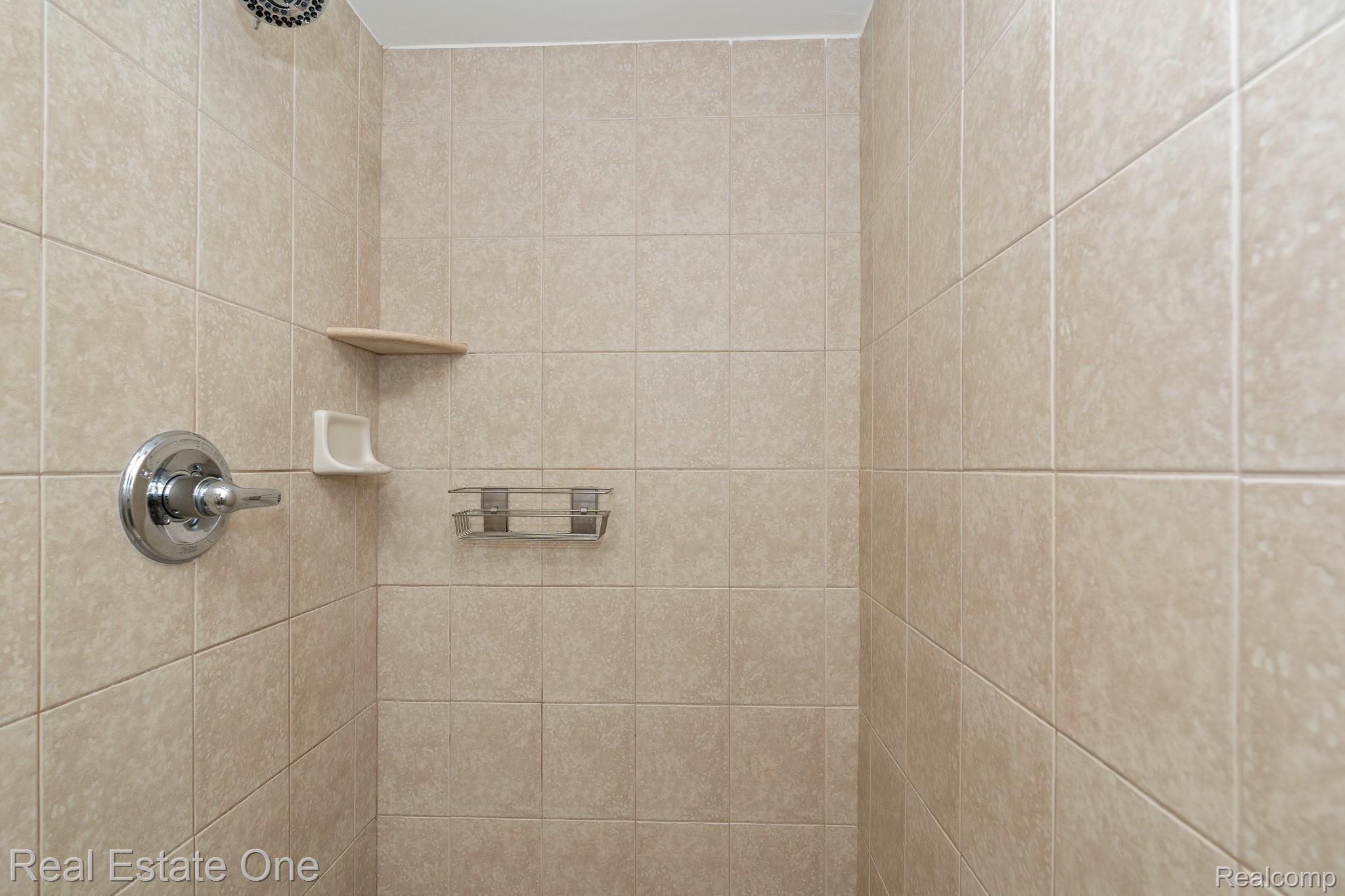 1169 Krista Court Rochester, MI 48307 - Photo 24 of 42 Krista Ct MLS-W026.jpg