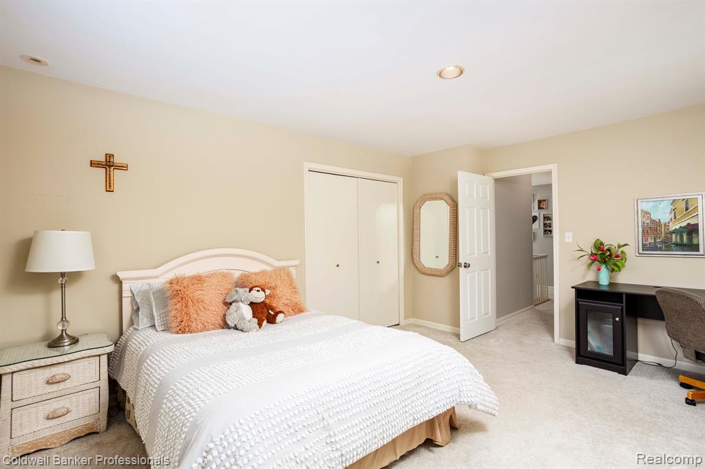 47 Stonehurst Road Grosse Pointe Shores, MI 48236 - Photo 38 of 53