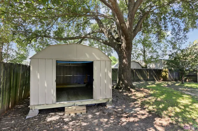 $1,600 | 15091 Beau Jon Avenue, Prairieville, LA 70769