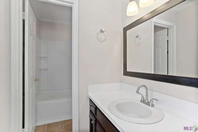 $1,600 | 15091 Beau Jon Avenue, Prairieville, LA 70769