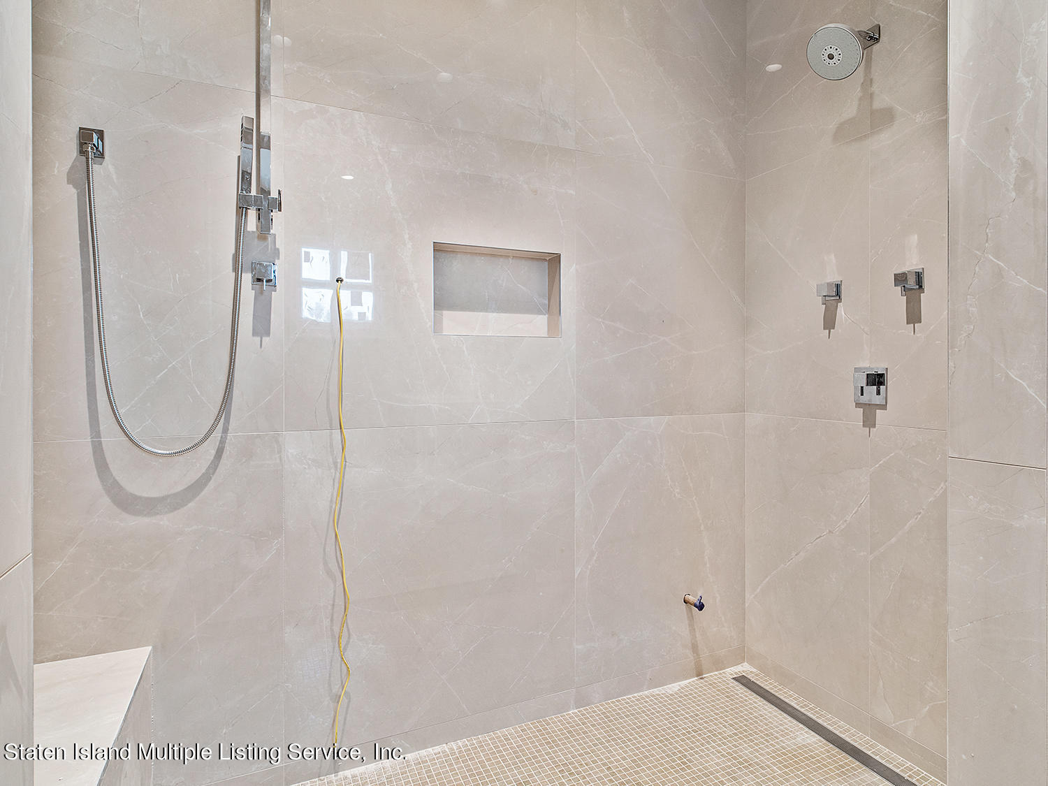 636 West Fingerboard Road Staten Island, NY 10305 - Photo 36 of 45 P1477623