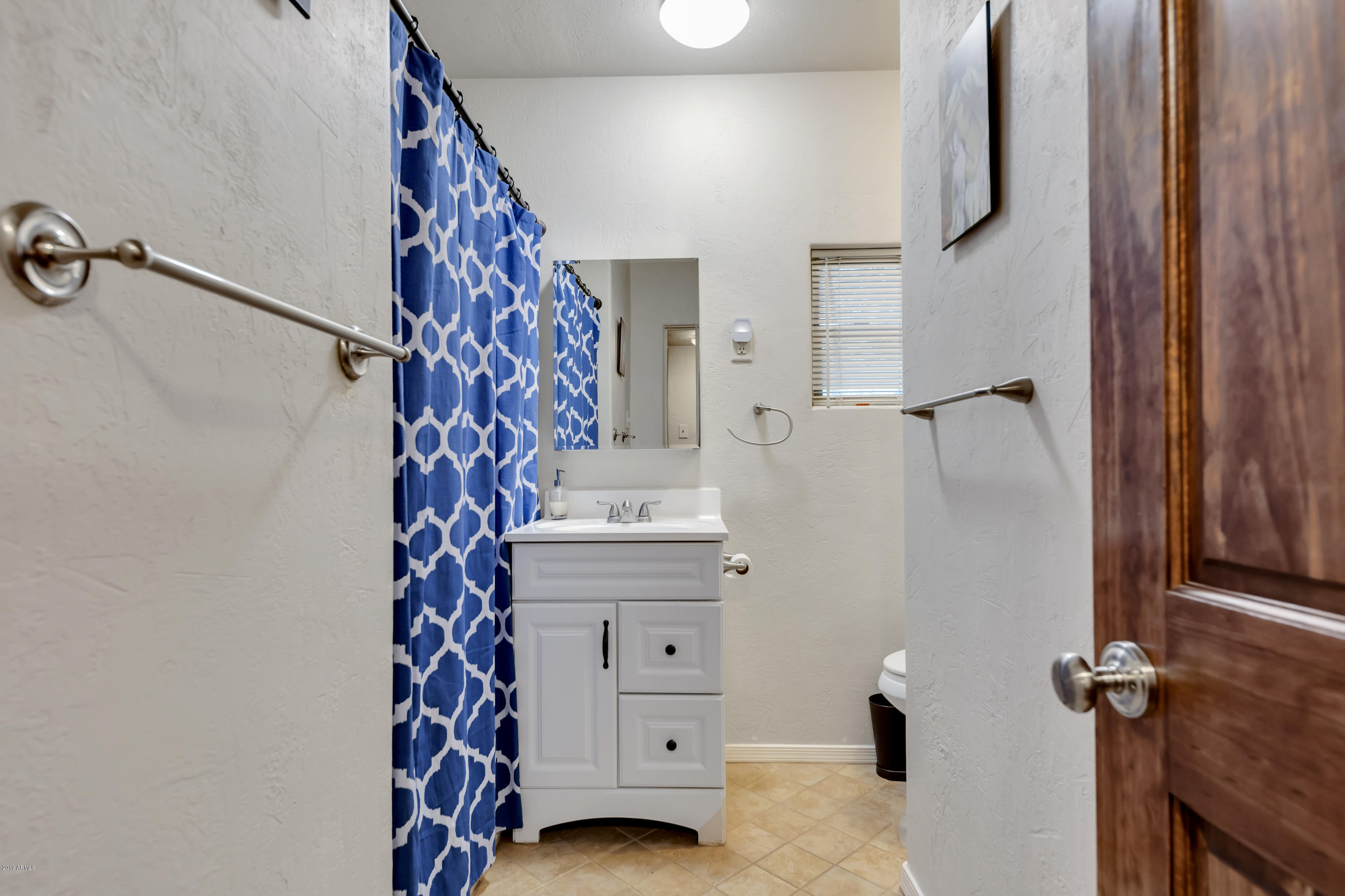 1636 East Cheery Lynn Road Phoenix, AZ 85016 - Photo 8 of 23 1636 E Cheery Lynn full bath