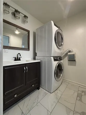 $450,000 | 2301 Alex Kornman Boulevard, Harvey, LA 70058