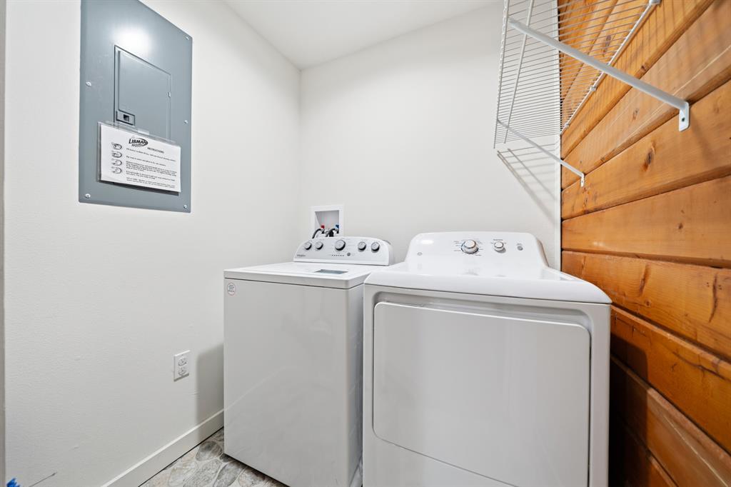 2731 Garrett Lane China Spring, TX 76633 - Photo 27 of 36 a utility room with dryer and washer