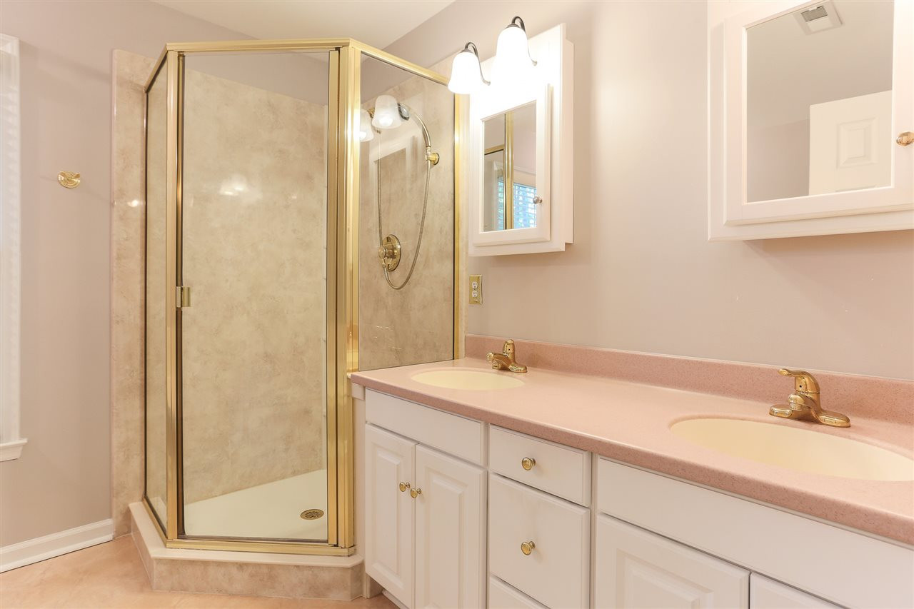 112 Canterfield Road Cary, NC 27513 - Photo 11 of 24 Photo 12