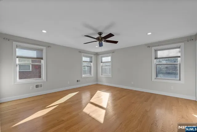 $4,100 | 165 Fort Lee Road, Teaneck, NJ 07666