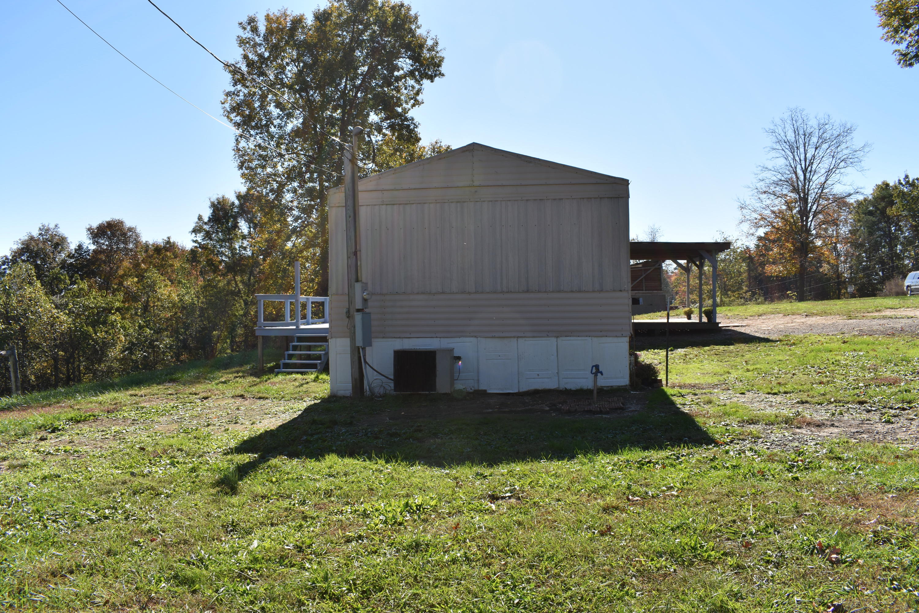 1081 Powell Ridge Road Speedwell, TN 37870 - Photo 5 of 14 DSC_0015