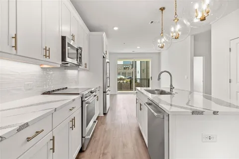 $2,700 | 383 Grant Circle Southeast, Unit 1612, Atlanta, GA 30315