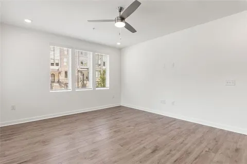 $2,700 | 383 Grant Circle Southeast, Unit 1612, Atlanta, GA 30315