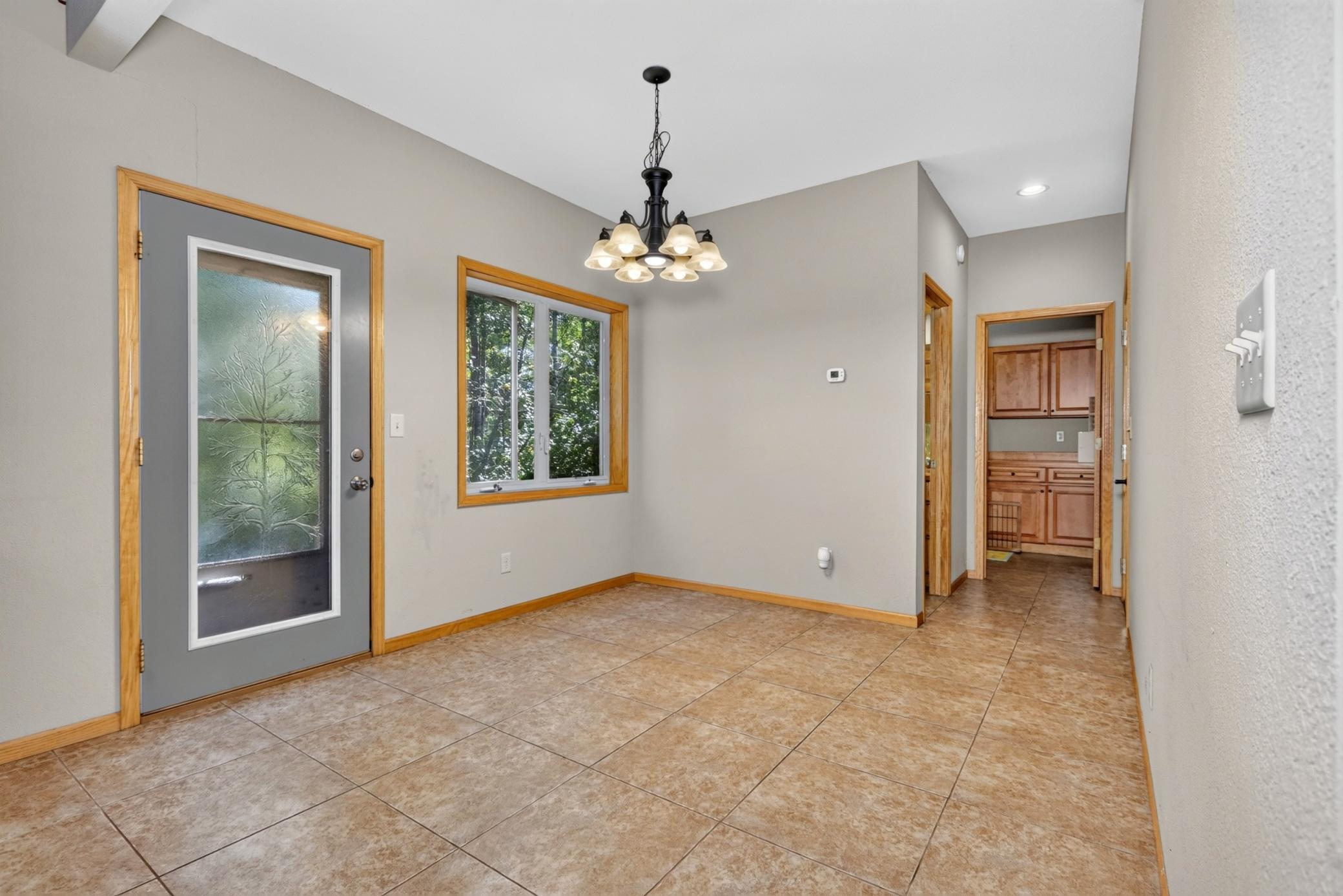 112 Bay Road Coleraine, MN 55722 - Photo 4 of 47 Gallery Image 4