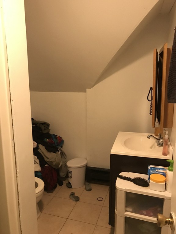 24 Lester Street Springfield, MA 01108 - Photo 7 of 7