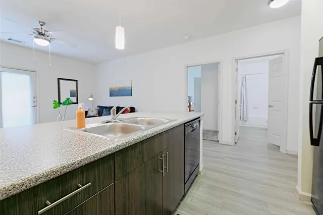 $1,422 | 5605 Springdale Road, Unit 333322, Austin, TX 78723