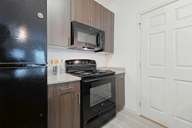 $1,422 | 5605 Springdale Road, Unit 333322, Austin, TX 78723