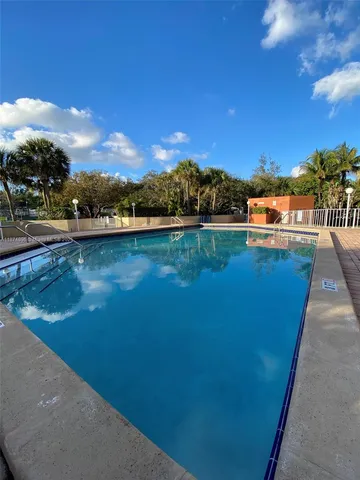 $1,850 | 4215 North University Drive, Unit 304, Sunrise, FL 33351
