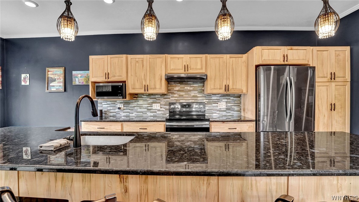 44 Maple Street Arcade, NY 14009 - Photo 9 of 40