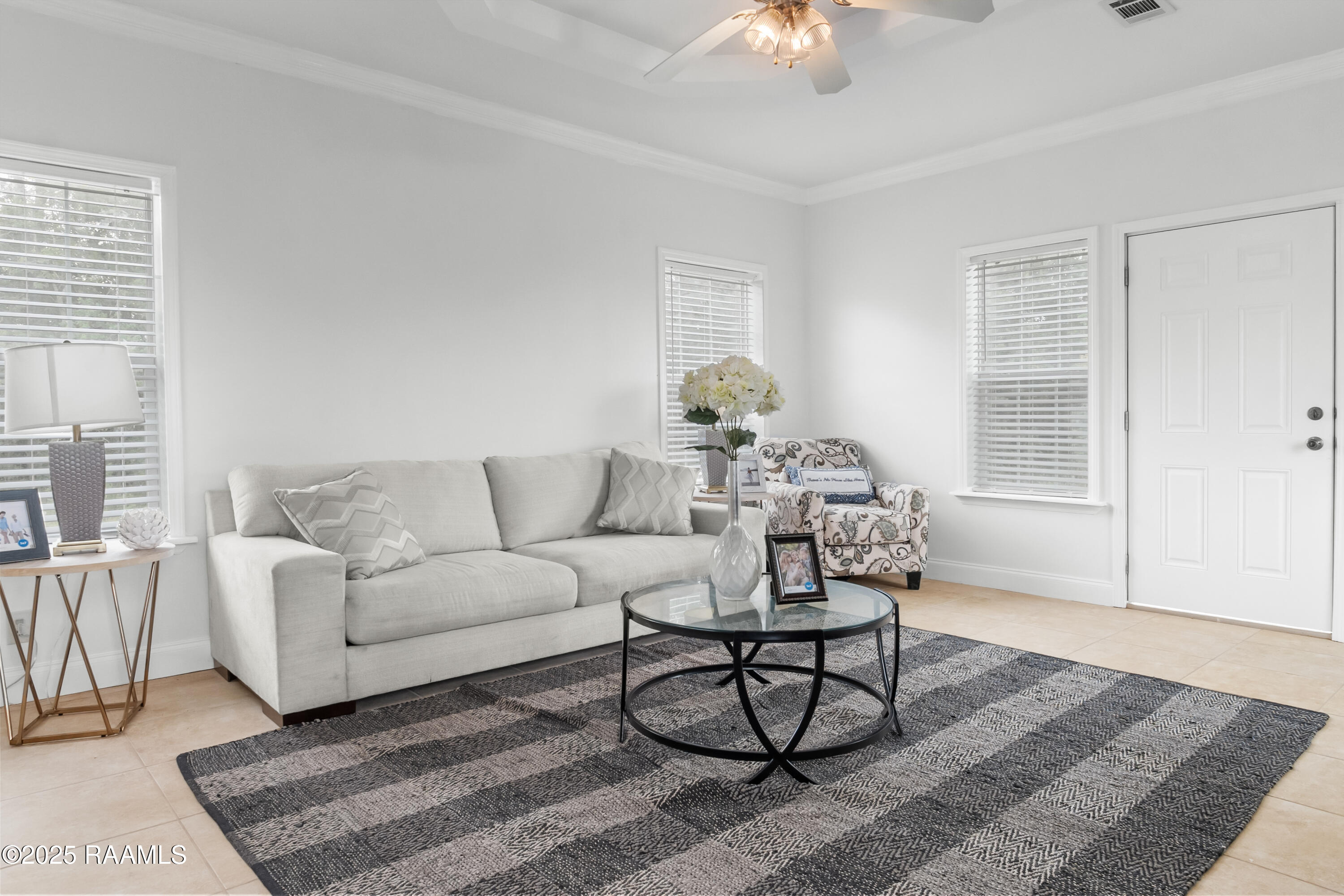 264 Oak Mnr Road Rayne, LA 70578 - Photo 4 of 19 DSC00009