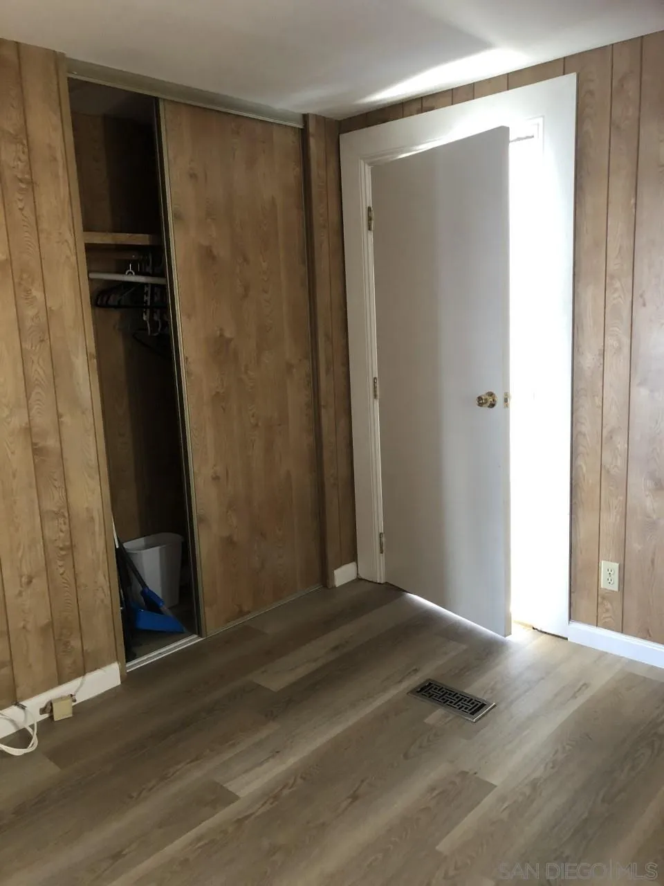 9459 Mission Gorge Road, Unit 13 Santee, CA 92071 - Photo 10 of 11 a view of an empty room