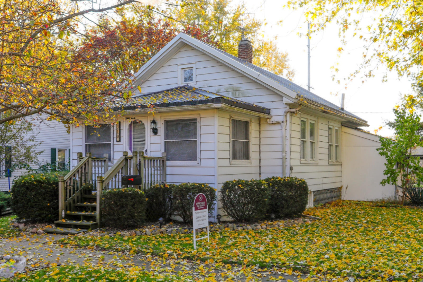 310 Lafayette Street Three Rivers, MI 49093 - Photo 2 of 23 310 Lafayette-102