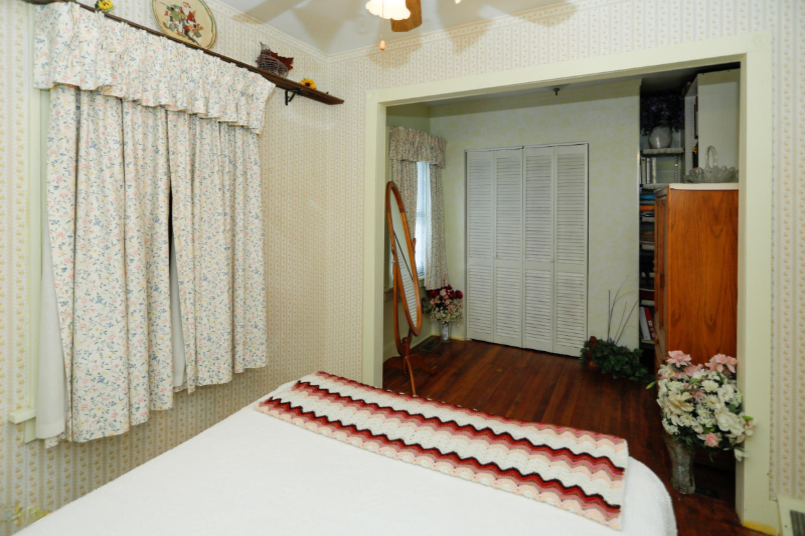 310 Lafayette Street Three Rivers, MI 49093 - Photo 10 of 23 310 Lafayette-110