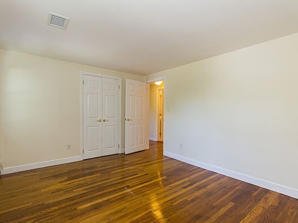8 Plymouth Road Winchester, MA 01890 - Photo 14 of 25 Gallery Image 14