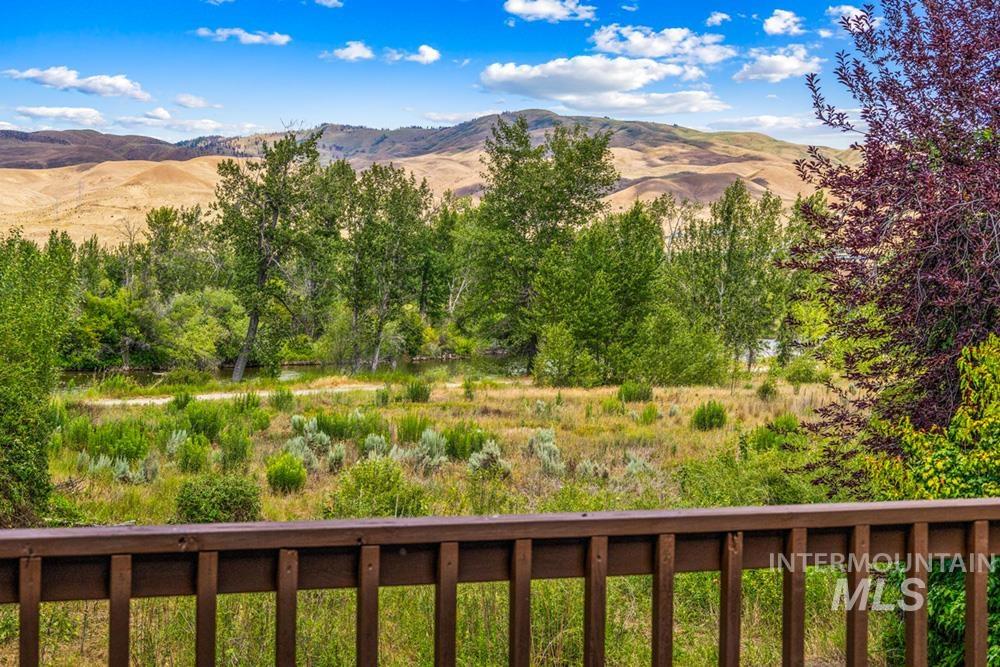 3198 East Rivernest Drive Boise, ID 83706 - Photo 15 of 27
