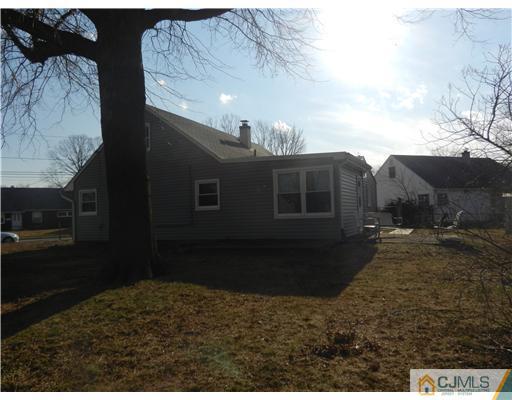 17 Ashley Road Edison, NJ 08817 - Photo 6 of 20