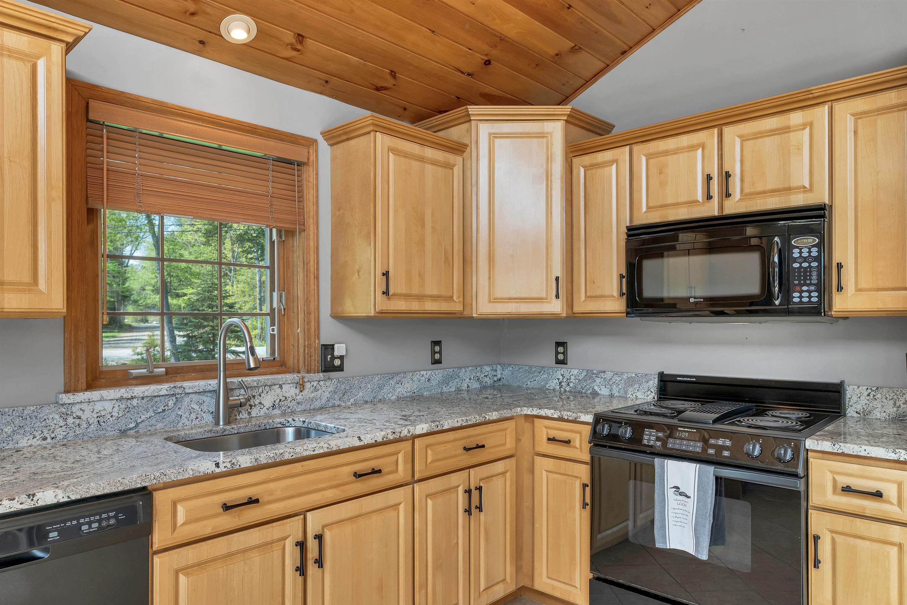 206 Varney Road Barnstead, NH 03225 - Photo 27 of 55 Gallery Image 27