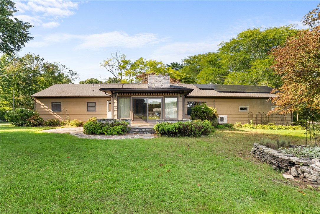 500 Laten Knight Road Cranston, RI 02921 - Photo 4 of 27 Gallery Image 4