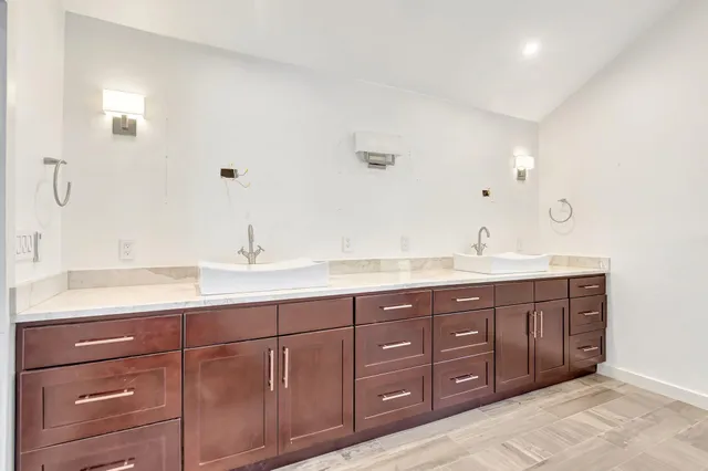 $2,100,000 | 930 Parkside Circle North, Boca Raton, FL 33486