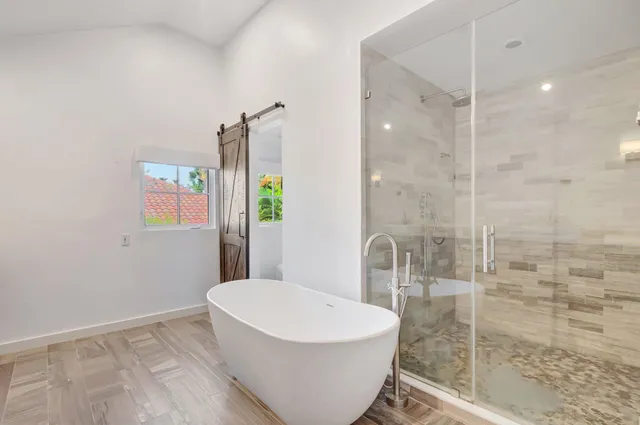 $2,100,000 | 930 Parkside Circle North, Boca Raton, FL 33486