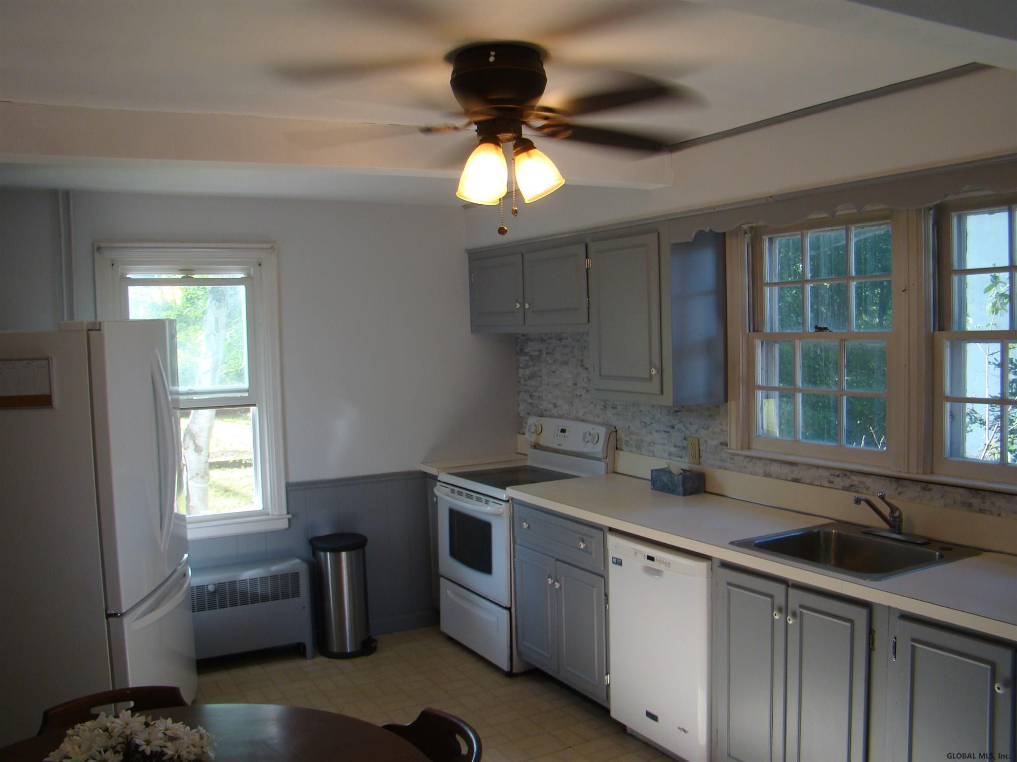 39 Altamont Road Voorheesville, NY 12186 - Photo 11 of 59 Photo 11