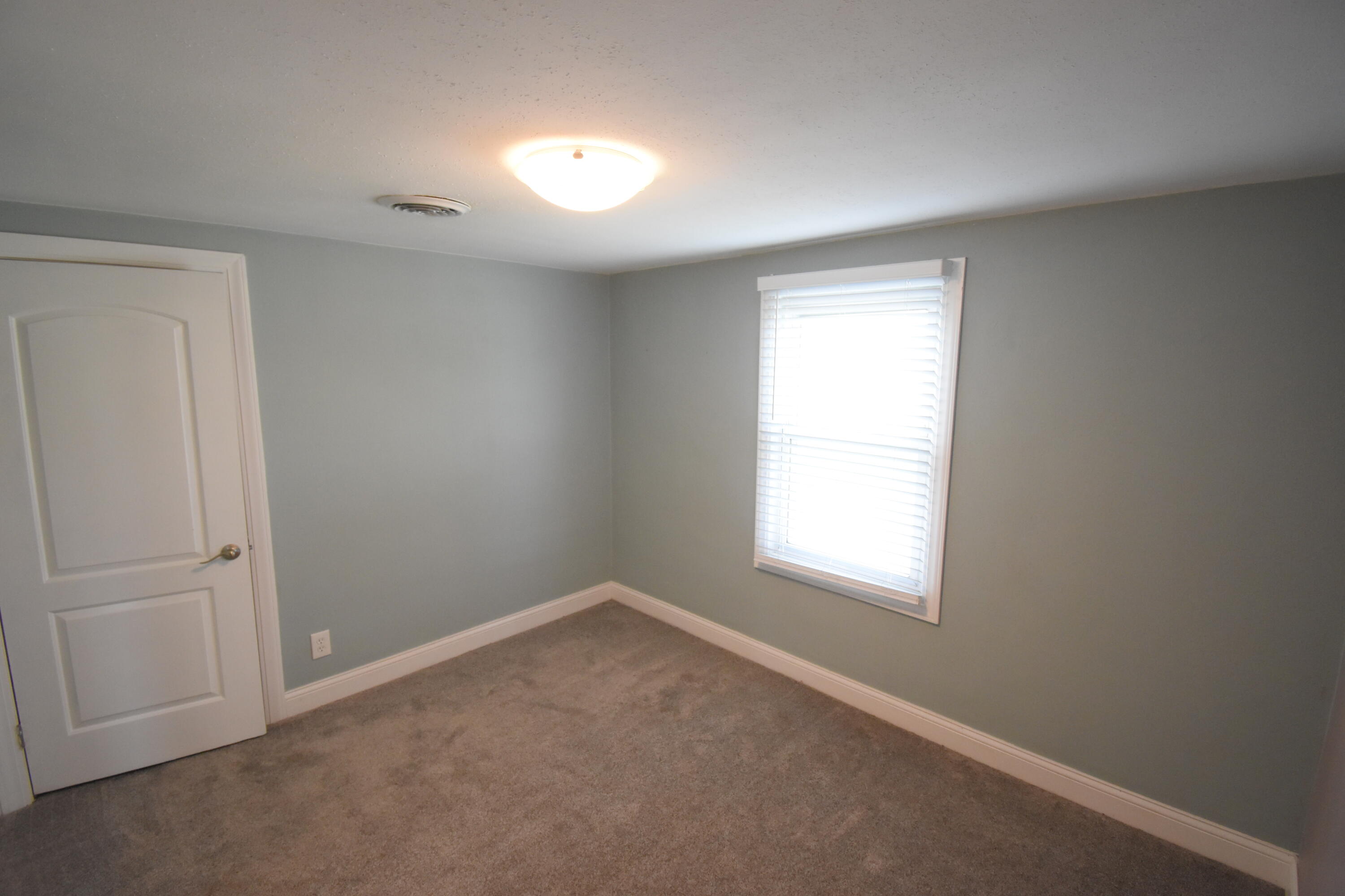 135 North Rachel Street Rensselaer, IN 47978 - Photo 32 of 58 3000x2000