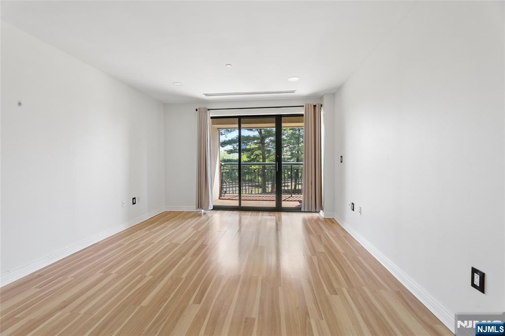 1 Orient Way, Unit 204 Rutherford, NJ 07070 - Photo 17 of 40