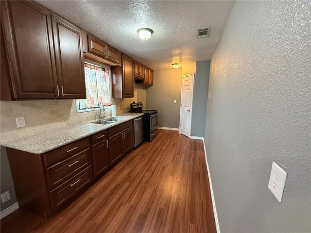 $1,650 | 1130 East Avenue A Avenue, Kingsville, TX 78363