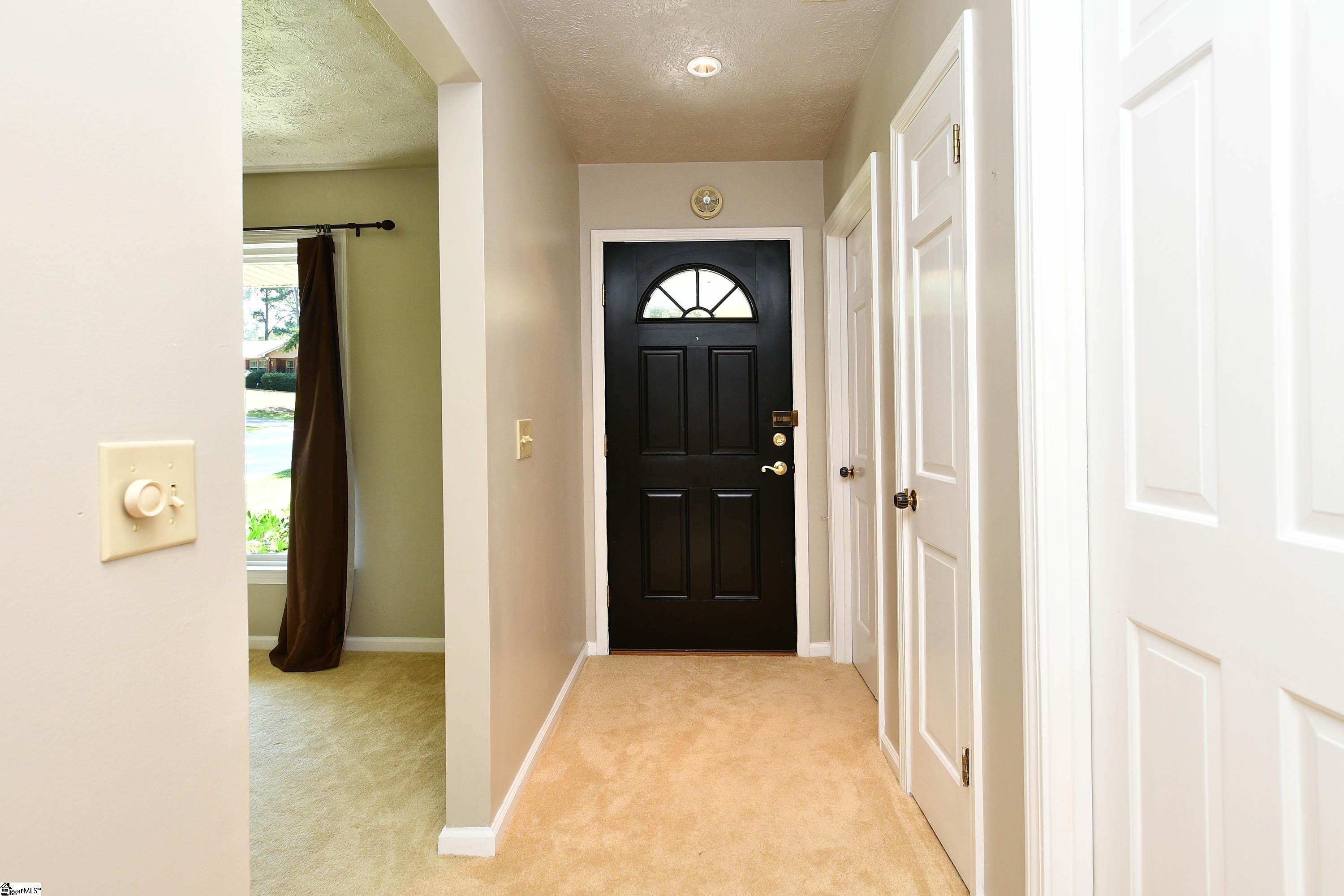 405 Ranch Circle Piedmont, SC 29673 - Photo 8 of 36 Gallery Image 8