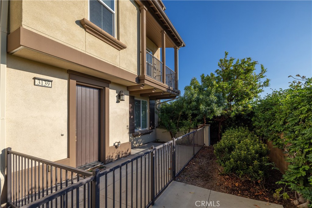 a view of a pathway of a building