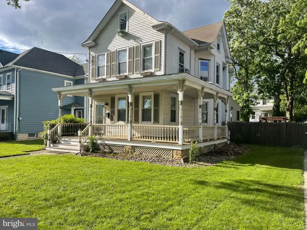 $450,000 | 315 West Front Street, Florence, NJ 08518