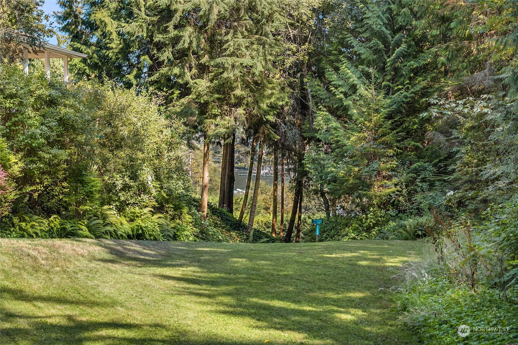 7380 Northeast Manual Road Bainbridge Island, WA 98110 - Photo 5 of 12 Gallery Image 5