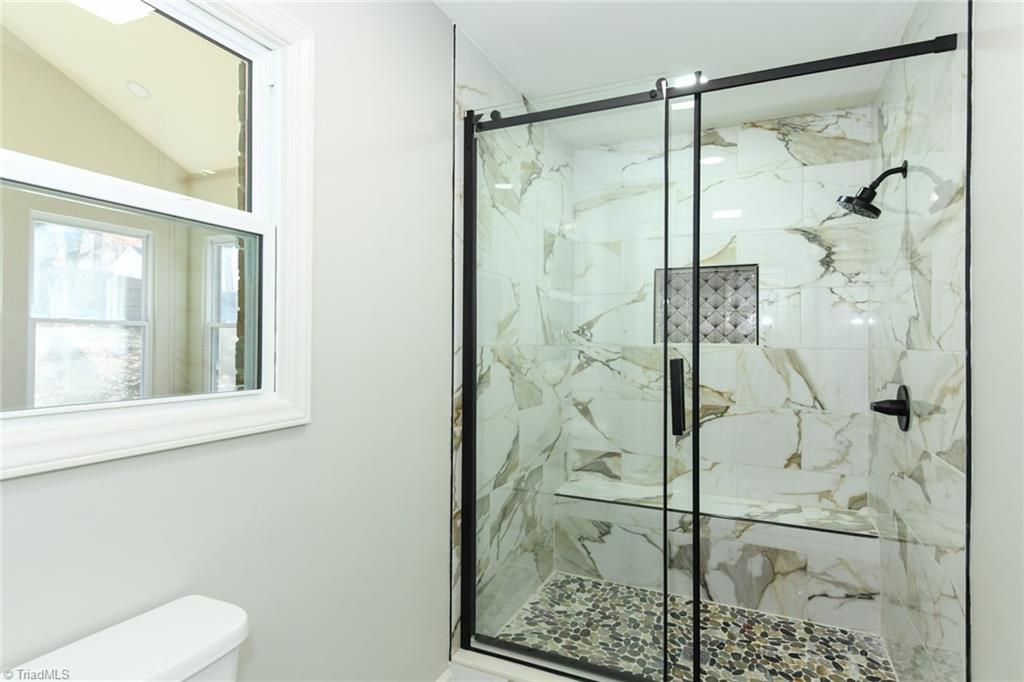 7449 Old Farm Road Thomasville, NC 27360 - Photo 18 of 44