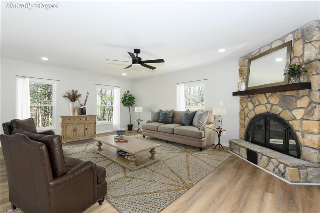 7449 Old Farm Road Thomasville, NC 27360 - Photo 6 of 44