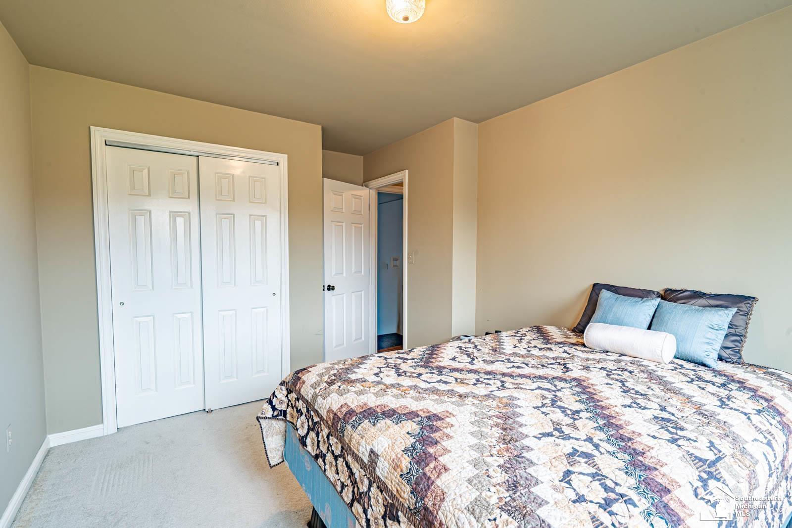 11763 Grafton Road Carleton, MI 48117 - Photo 23 of 38