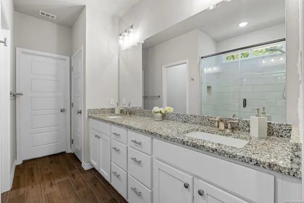 $424,500 | 157 Sycamore, Helotes, TX 78023