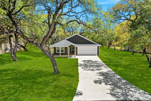 $424,500 | 157 Sycamore, Helotes, TX 78023