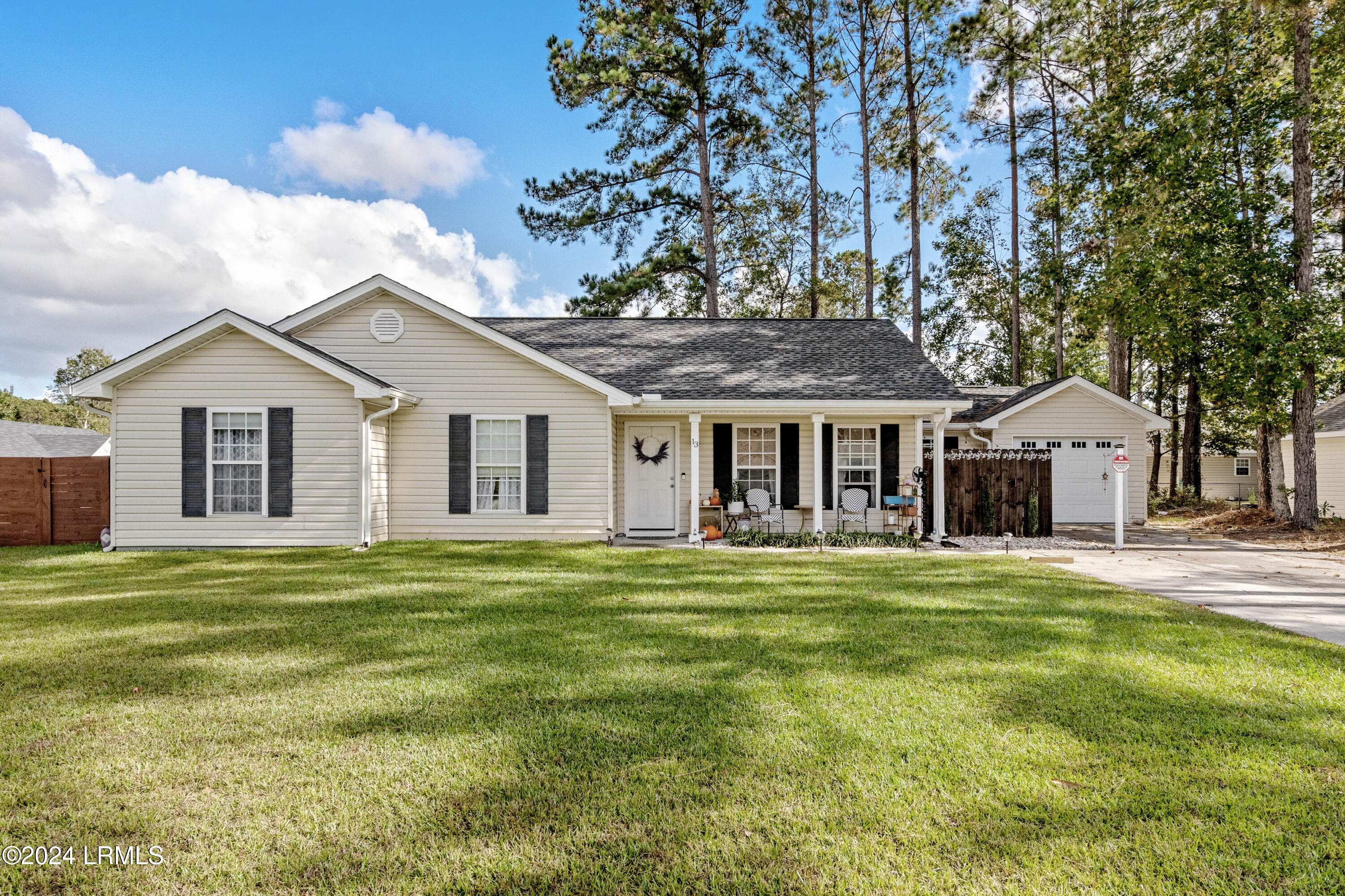 13 Virginia Pine Ridgeland, SC 29936 - Photo 1 of 37 13 Virginia Pines-5