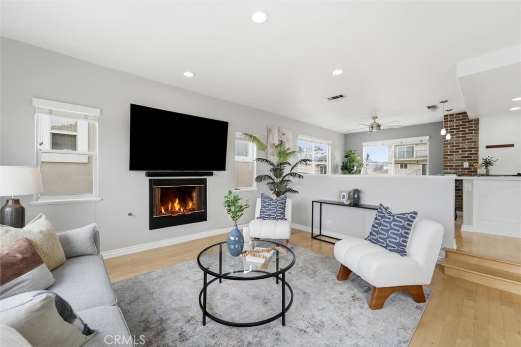 314 Penn Street, Unit 2 El Segundo, CA 90245 - Photo 3 of 22