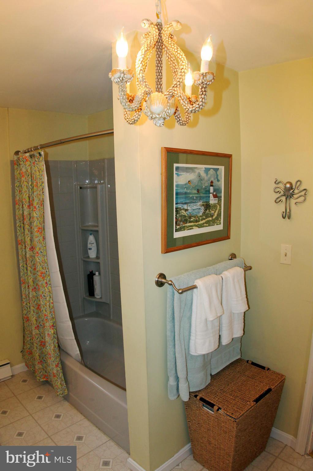 1021 Cold Spring Road Baltimore, MD 21220 - Photo 17 of 30 Bath