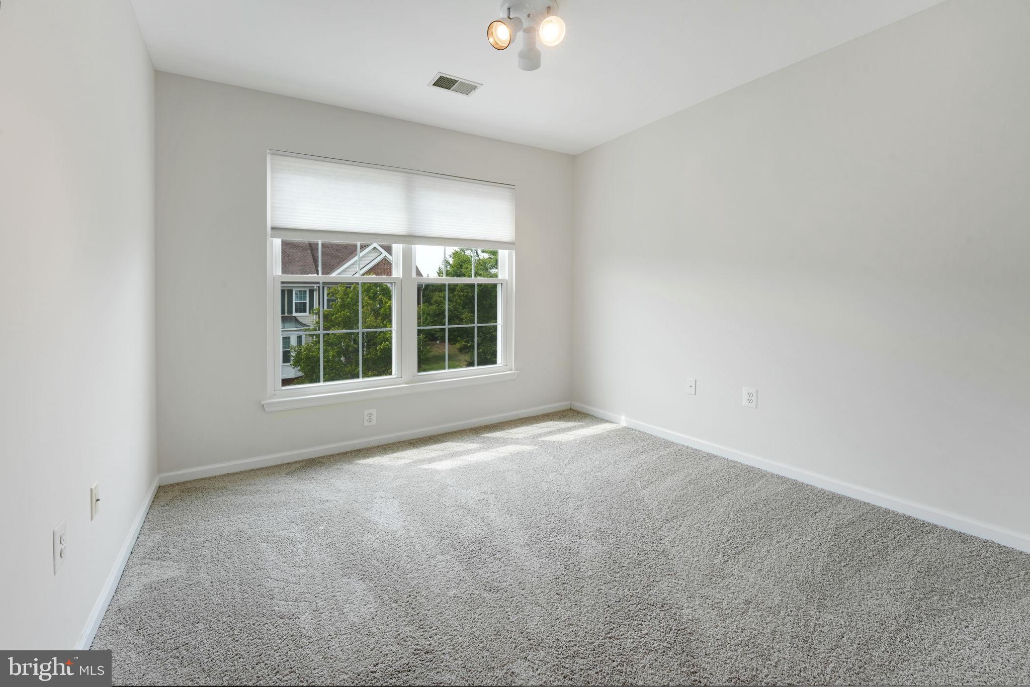 44032 Rising Sun Terrace Ashburn, VA 20147 - Photo 34 of 44 third bedroom