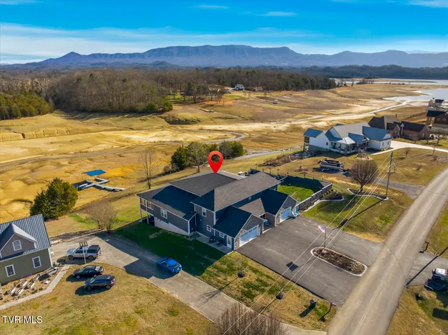 $1,390,000 | 1964 Harbor Hills Drive, Dandridge, TN 37725