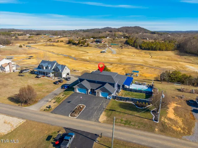 $1,390,000 | 1964 Harbor Hills Drive, Dandridge, TN 37725